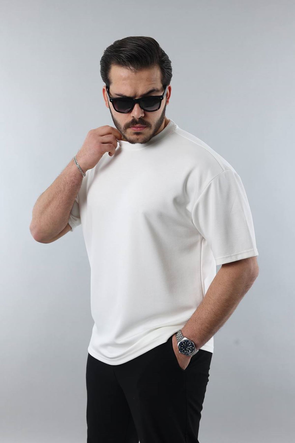 Erkek Beyaz (Ekru) Regular Fit Yumuşak Doku Basic Modal Penye Tişört