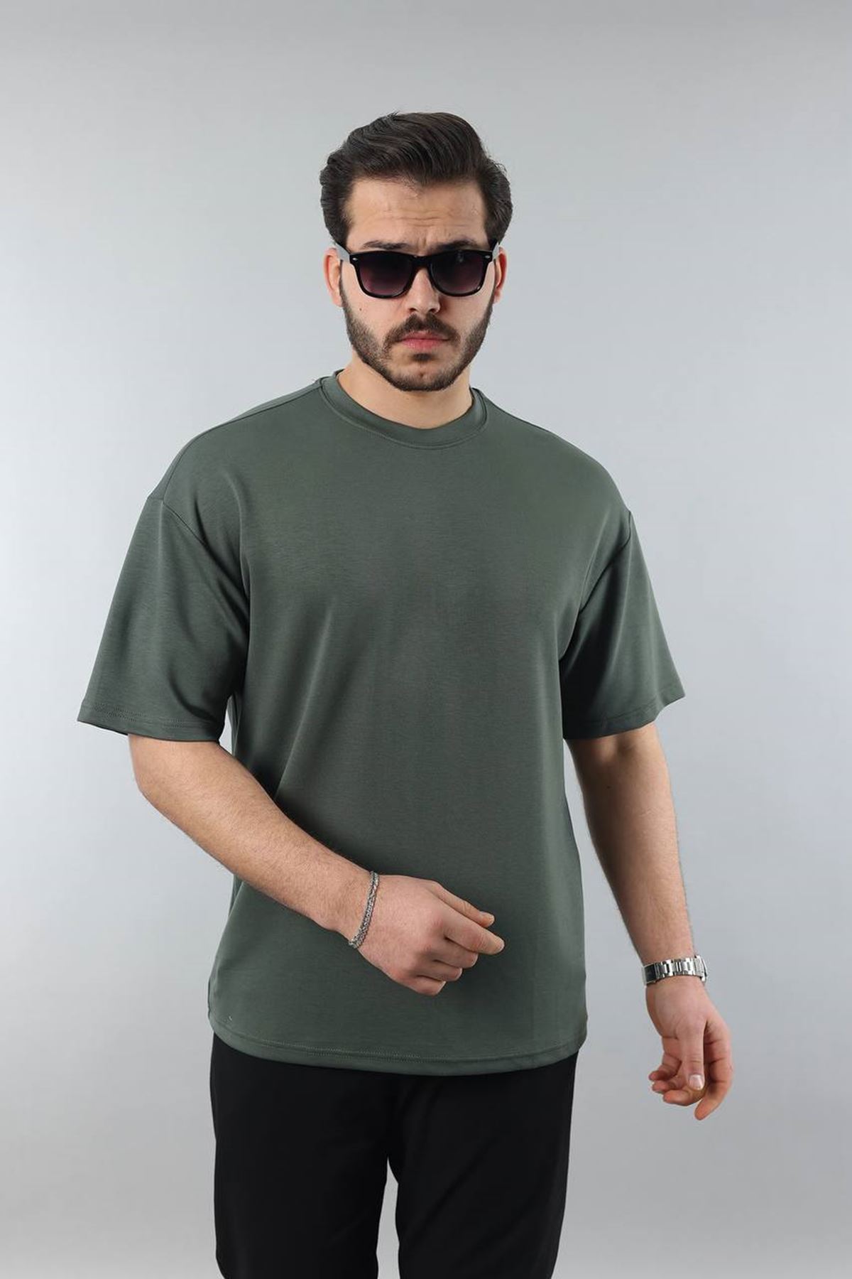 Erkek Yeşil Regular Fit Yumuşak Doku Basic Modal Penye Tişört