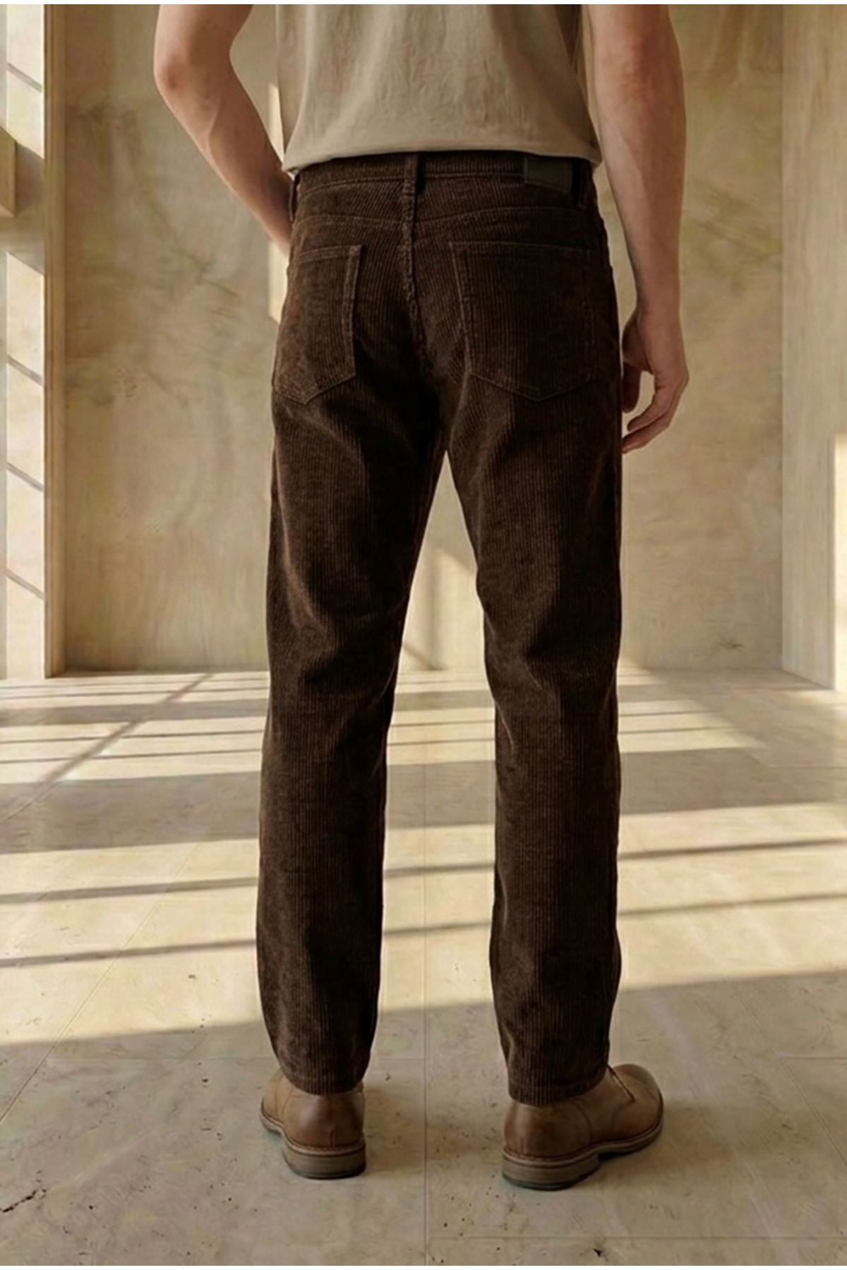 Мужские удобные брюки-карго светло-коричневого цвета