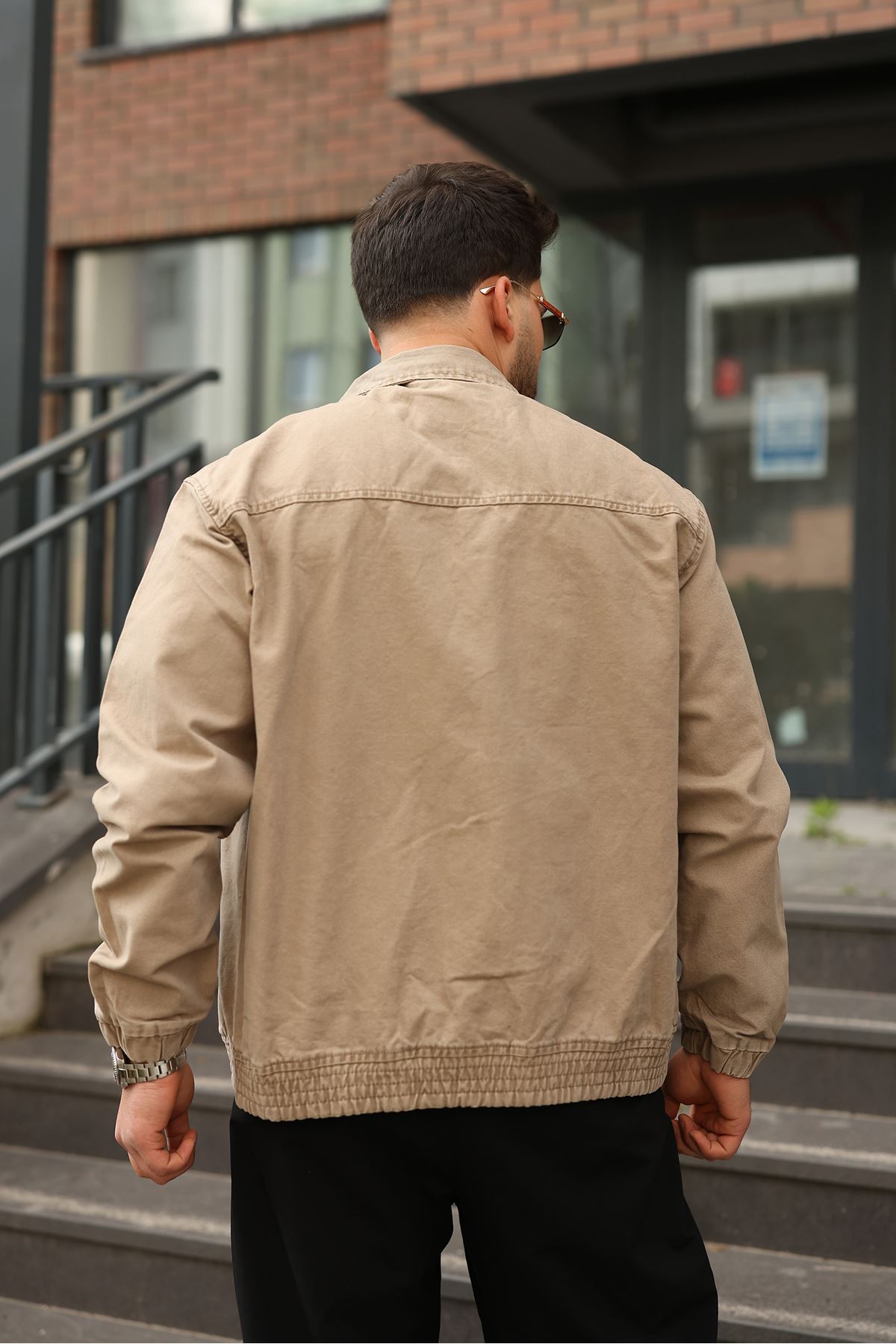 Мужская джинсовая куртка-бомбер оверсайз цвета хаки, стираная модель на молнии